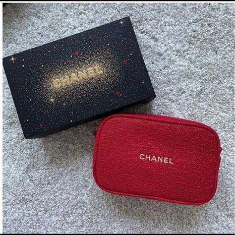 chanel 2021 holiday makeup & beauty gift sets|Chanel christmas makeup.